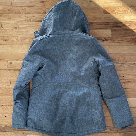 Aritzia - TNA Grey Parka - Picture 3 of 3
